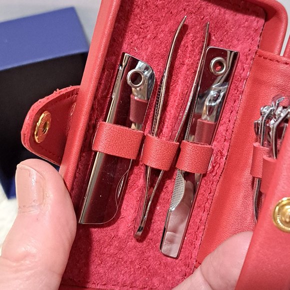 Royce New York Compact Manicure Kit - Picture 6 of 8